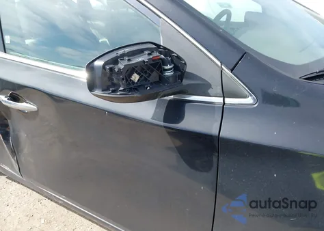 2013 Nissan Sentra S z USA, uszkodzony, nr VIN 3N1AB7AP4DL611955